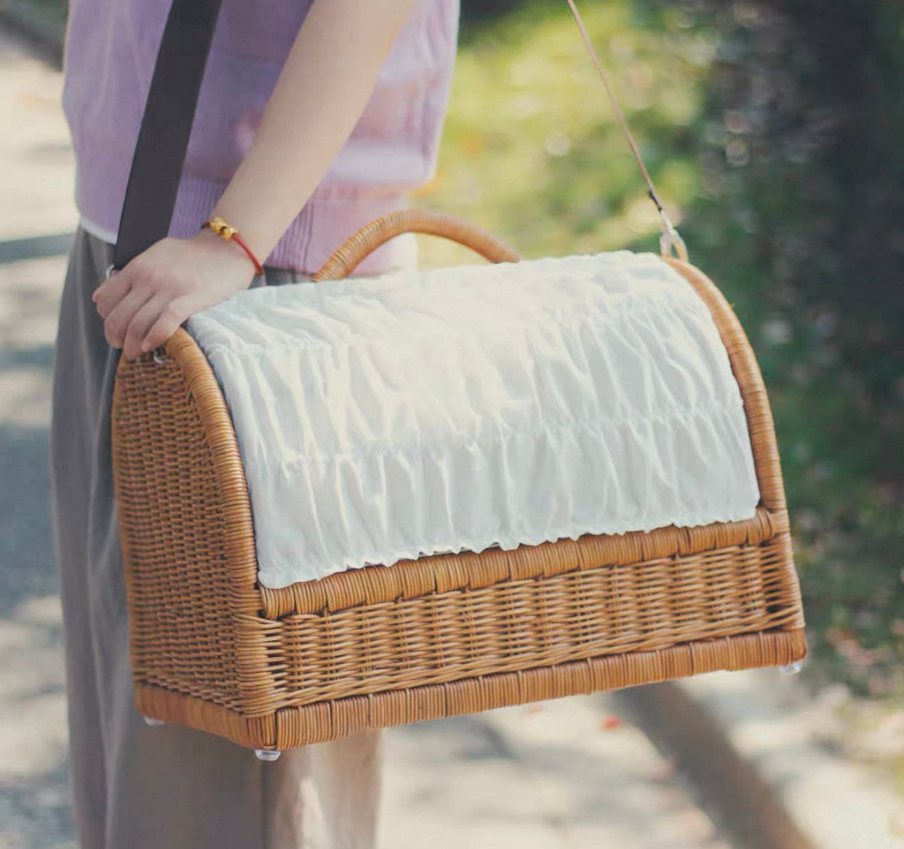 Handcrafted Rattan Cat Carrier – Inspired by Chinese Heritage
